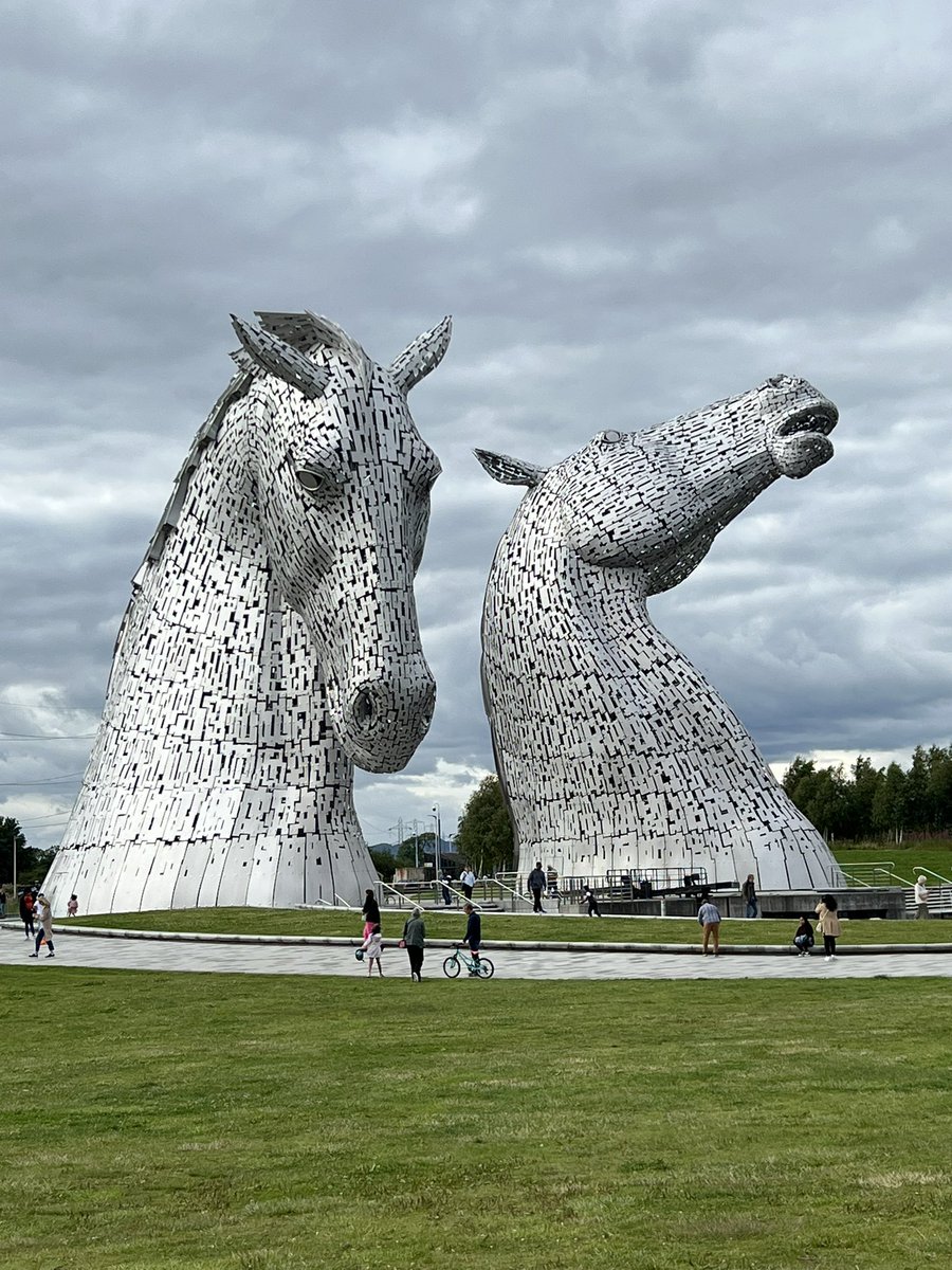 tcarter_edwards's tweet photo. Another amazing day in Scotland - the Falkirk Wheel, the Kelpies, and crossing the Firth of Forth! https://t.co/zgXHG1nHaX