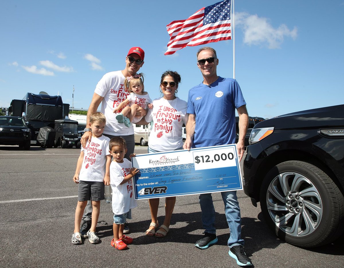 joeylogano's tweet photo. Never would have guessed that 13 years after saying “His wife wears the firesuit in the family” would have led to what happened this weekend at Pocono. Boy how things have changed! 

Thanks again @KevinHarvick, for the amazing donation to the @JoeyLoganoFDN https://t.co/lmjLxP08OM