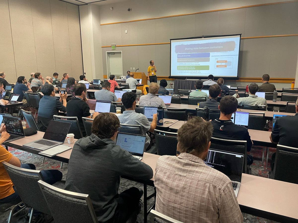SDSC_UCSD's tweet image. SDSC&apos;s Igor Sfiligoi, Mahidhar Tatineni, and Dima Mishin lead a Kubernetes tutorial at #PEARC23. 

These tutorials provide participants with in-depth training in using, facilitating, or operating #researchcomputing services + #dataresources.