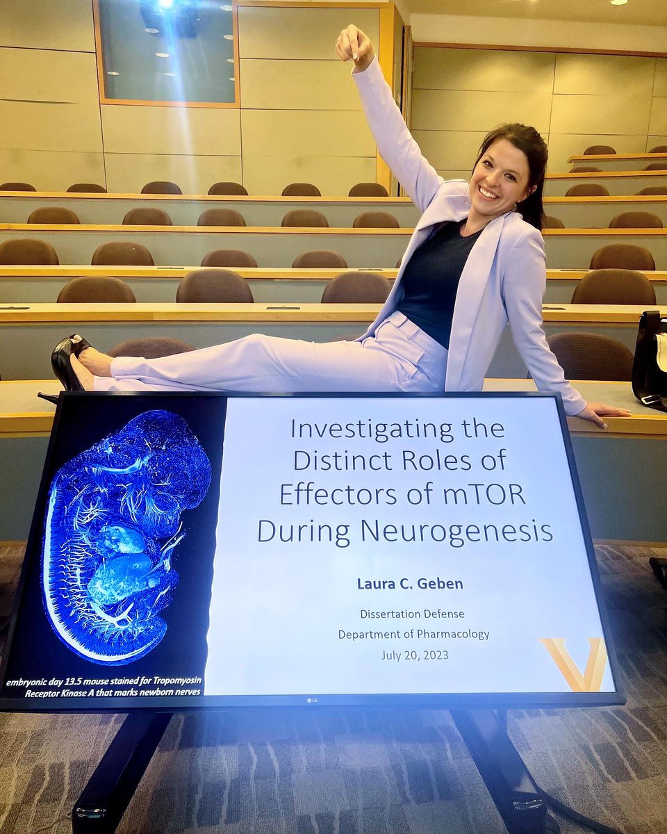 laura_geben's tweet photo. #PhDone !! Successfully defended my dissertation &amp; enjoyed a wonderful celebration with the best mentors, friends, &amp; family. Very grateful for the incredible experiences I've had at Vanderbilt! 🧪🤓🧠 https://t.co/qn8KZlvd1K