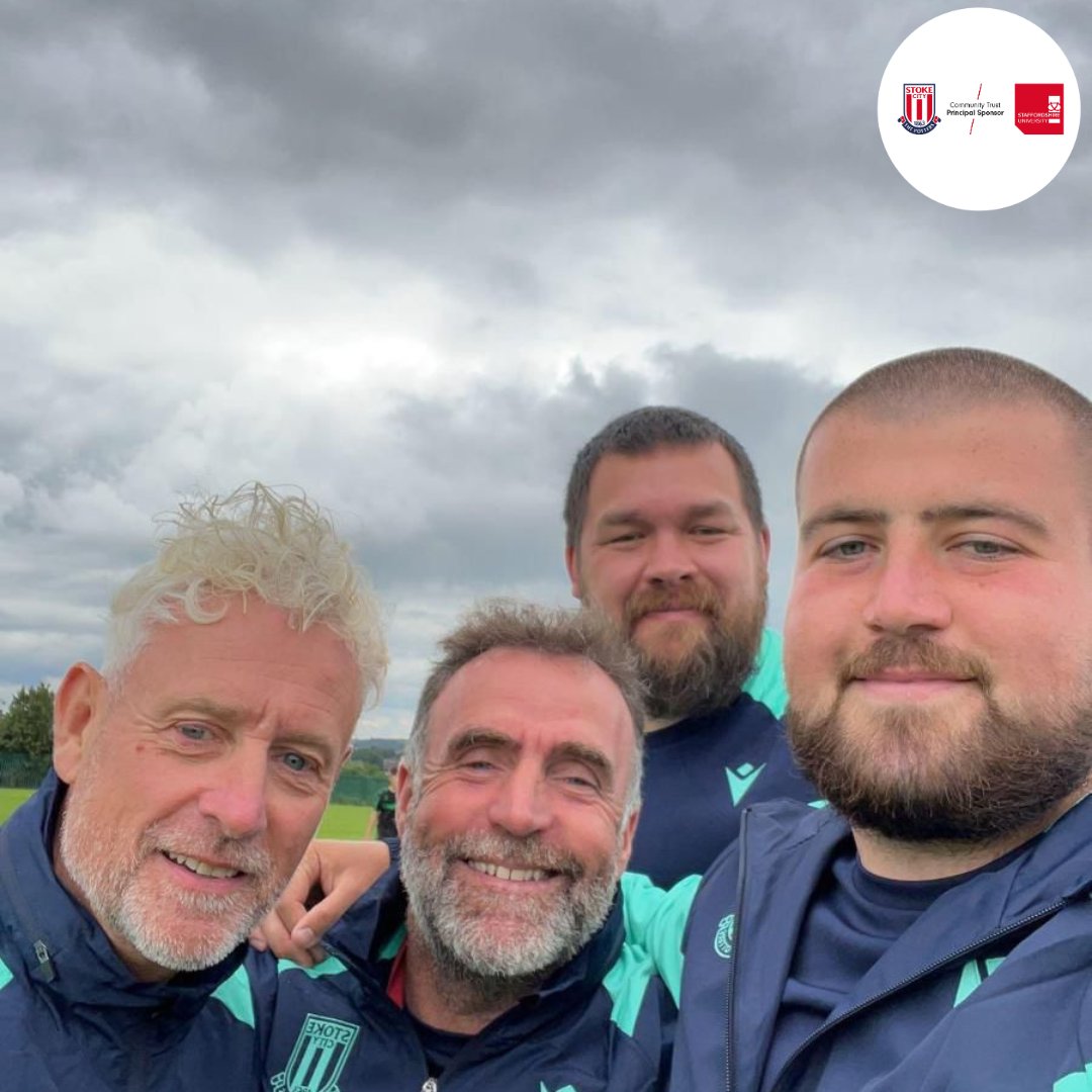 scfc_foundation's tweet photo. 🙌Ever Changing &amp; Always Evolving🙌

It's new kit day at the Community Trust and don't our staff just look amazing!😍

Keep your eyes peeled for more staff selfies throughout the week, and be sure to give us a shout if you see us out &amp; about ☺️🔴⚪ https://t.co/nXgRJuIcOc