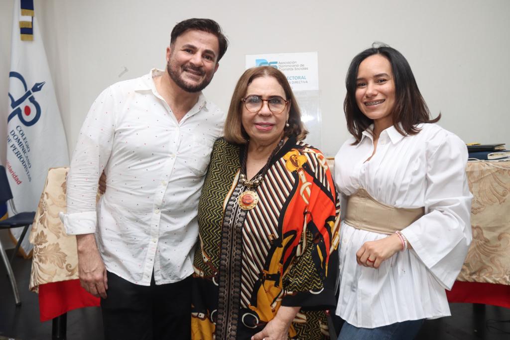 Mirna Pimentel es reelecta presidenta de la Asociación Dominicana de Cronistas Sociales para el período 2023-2025 civismomagazine.com/?p=4808 #AsociaciónDominicanadeCronistasSociales #ADCS #CDP #ColegioDominicanodePeriodistas #cronistassociales