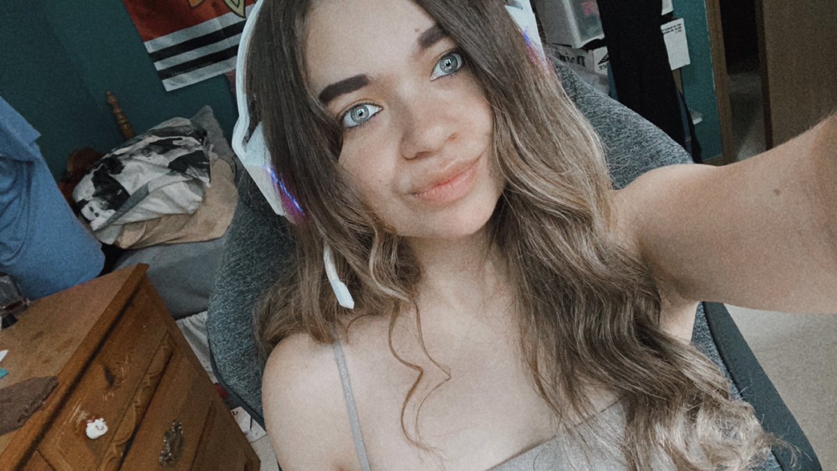 Lexxicharmsttv's tweet image. I’m live!

It’s time for Monday madness on #DeadbyDaylight with friends!❤️

Come hangout and let’s grind to IRI 1! Follower Goal 3299/3500!

#SmallStreamerConnect #SupportSmallerStreamers #TwitchSmallStreamers 

Link in comments!