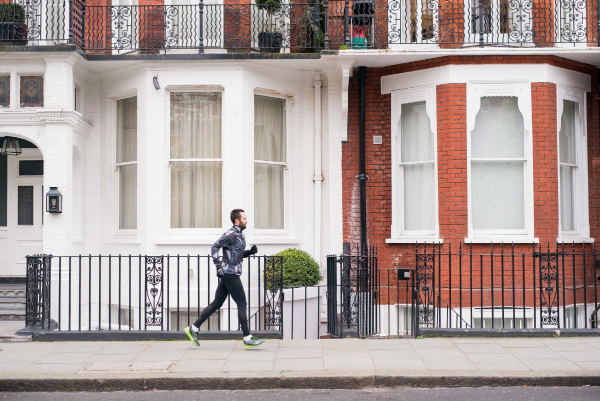 London Property news July 2023 2nd edition

The top 25 locations in the UK where homes sell the fastest in July 2023.

#ukpropertymarket #ukhouseprices #homesellingtips #howtosellyourhomequickly #ukrealestate #ukpropertynews #ukhousingmarket

blackstonesresidential.com/the-25-locatio…