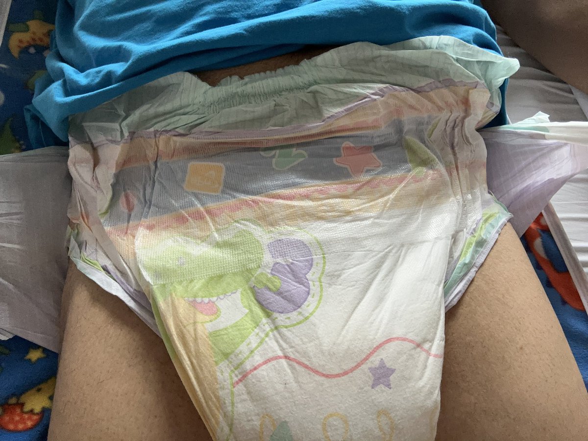 BilliamBaby's tweet photo. First soggy diaper of #247chalenge #diapercuck #lockedboi #holytrainer  #diaper #abdl @twoOrangeEyes https://t.co/4ETDbSdZmB