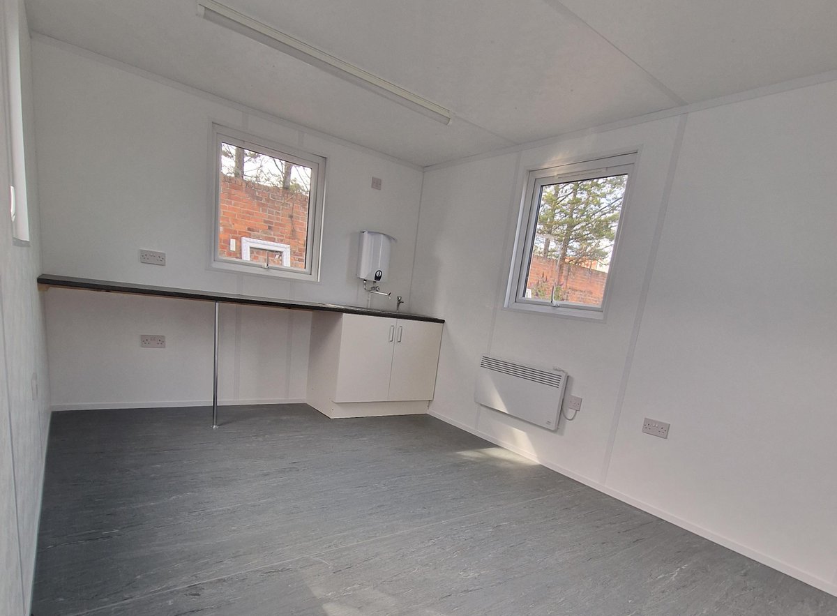 SpacemakerMod's tweet image. A nice, spacious canteen area built inside one of our 40 x 10ft plastisol cabins, lead times are only 1 - 2 weeks from placement of order!
Beat the school holiday rush and call us with your requirements for a full same day quotation and layout drawing.
01482 897343 ☎