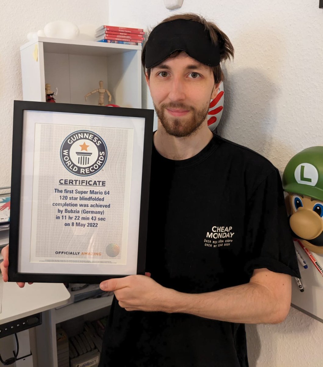 Bubzia1's tweet photo. Big surprise! I got in touch with @GWR as they have found my 120 Star blindfolded run and I got an official certificate for it!!! 
Super happy that it got recognized, thank you all so much ♥️ https://t.co/ht98v1igWA
