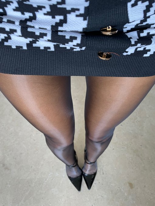 jas_nylons
