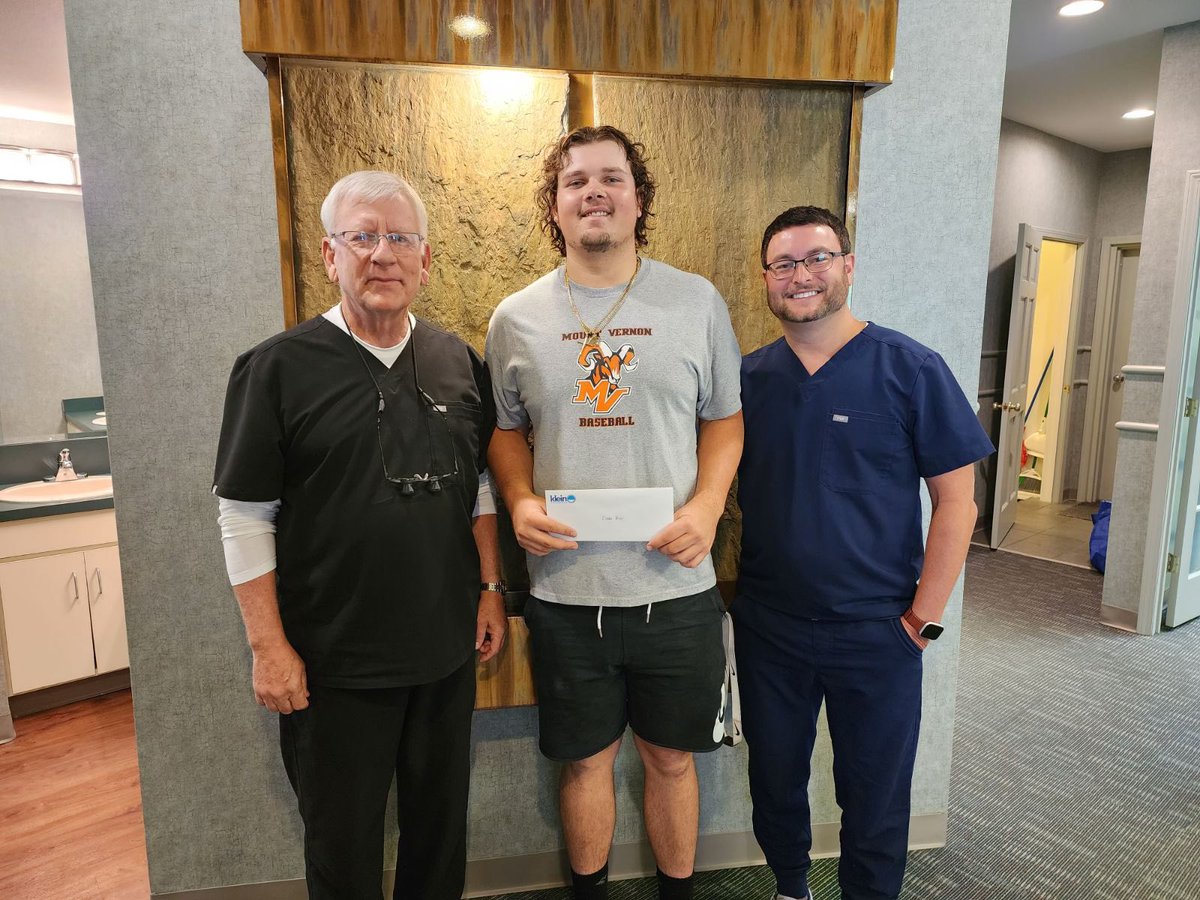 Congratulations to Ethan Wielt on receiving the Brennan Klein Memorial Scholarship. Very well deserved for a great ball player and an even better young man! A huge thank you to the Klein family for everything they do for Mt. Vernon Rams Baseball!