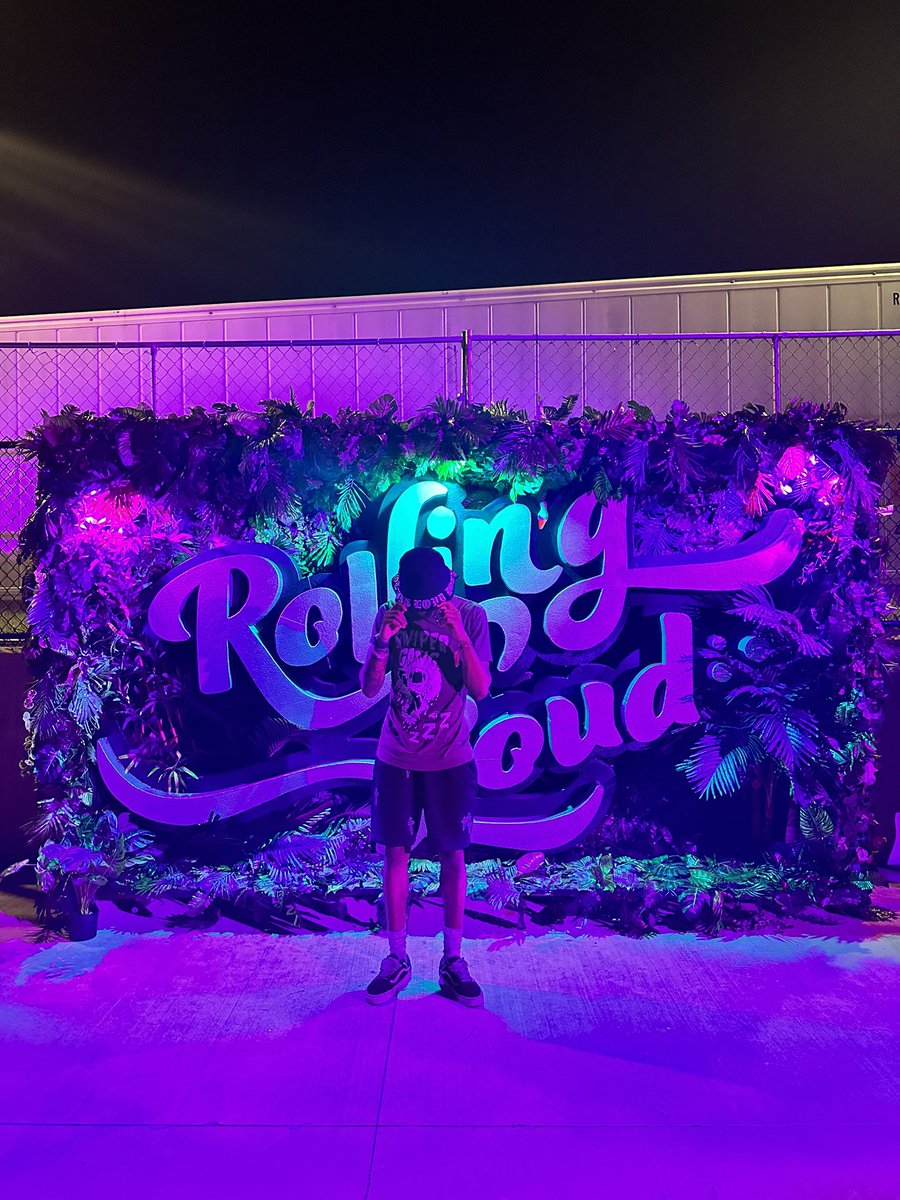 flyygodjr's tweet photo. Rolling loud 2k23 🎸🔥 https://t.co/6sKF1zG91D