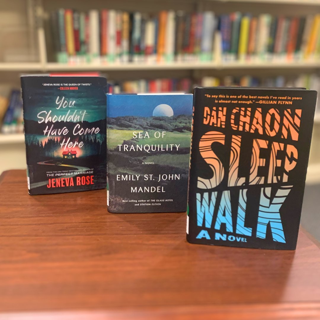 KeeneMasonLib's tweet image. Looking for another Summer read? Here are some of our newest Popular Reading books. They're all available for checkout!

#KeeneStateCollege #KeeneMasonLib #KSCMasonLibrary