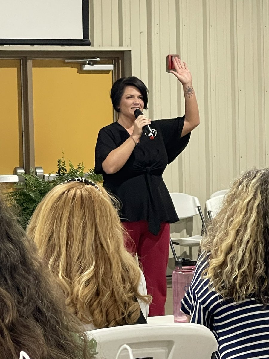 Ashley Lewis tweet media