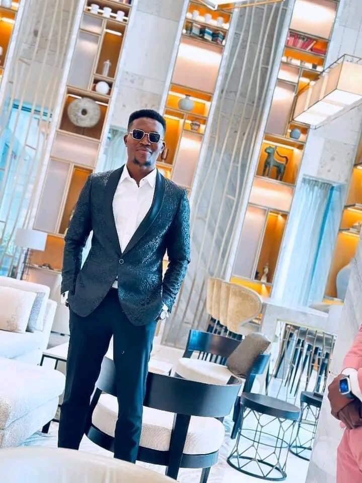 jesusplugtv's tweet photo. Let someone shout hallelujah🎺🎺🎺 Music Minister Yadah gets proposed to by her manager
Congratulations, ma @yadahworld
#yadah #proposal #noly
#love #loveofGod #grace
#Jesusplug #news #musicnews https://t.co/SlJ64uUB0d