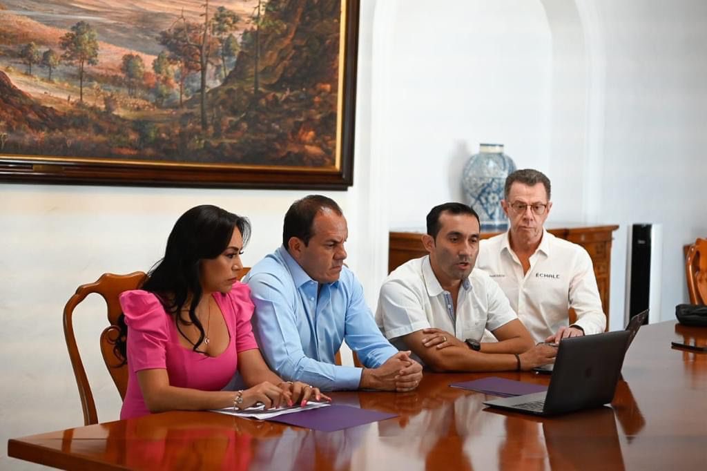 El pasado jueves 20 de julio nuestro Director General en ÉCHALE @fpiazzesi se reunió con el Gobernador de Morelos <a href="/cuauhtemocb10/">Cuauhtémoc Blanco</a>, la Secretaría de Administración Sandra Anaya y el Embajador  <a href="/emoctezumab/">Esteban Moctezuma Barragán</a>.

#PasiónÉCHALE #QuédateenMéxico