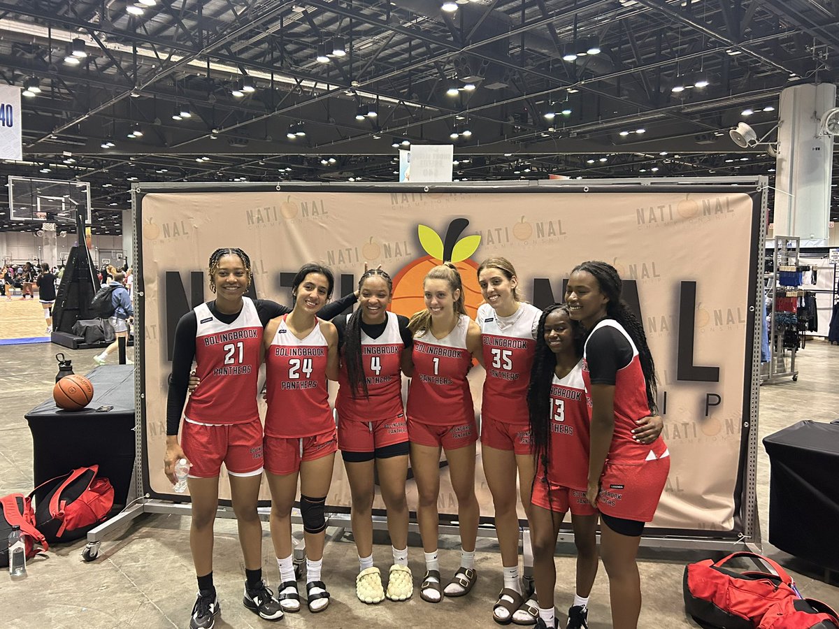 KathyMomOfThree's tweet photo. The end of AAU High School Basketball for the girls! Ended with a wonderful team and showed off their best basketball! So proud of you @MJSularski &amp; @ESularski Thank you @keithlb5 &amp; @BbrookPanthers for your support and unbelievable coaching! https://t.co/CT5cnlWYyh