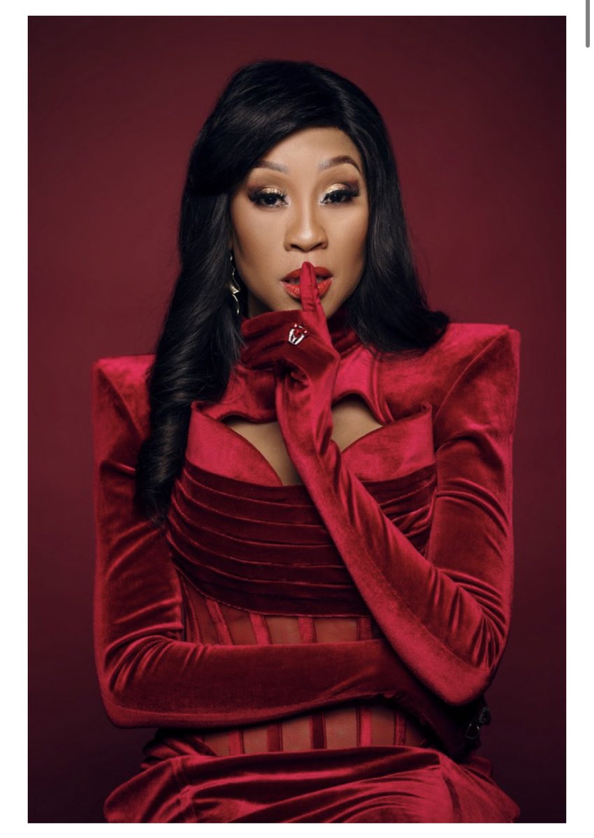 Fatal Seduction’s Kgomotso Christopher and intimacy coach Kate Lush on building on-screen chemistry, filming steamy scenes, and more glamour.co.za/lifestyle/fata… 

#FatalSeduction