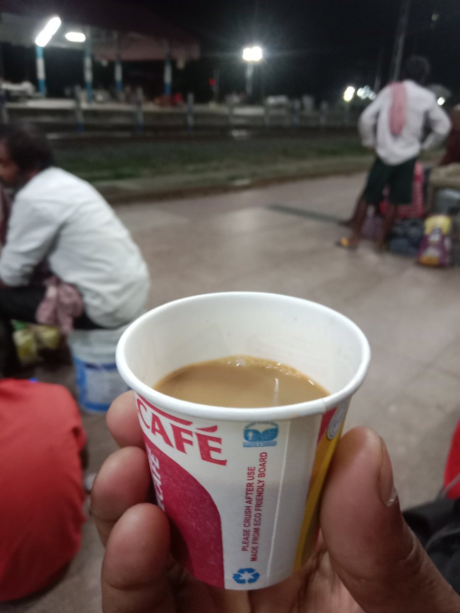 Kohliyash12's tweet image. Barooo Tea ☕ Kudiyona 

#NightTea