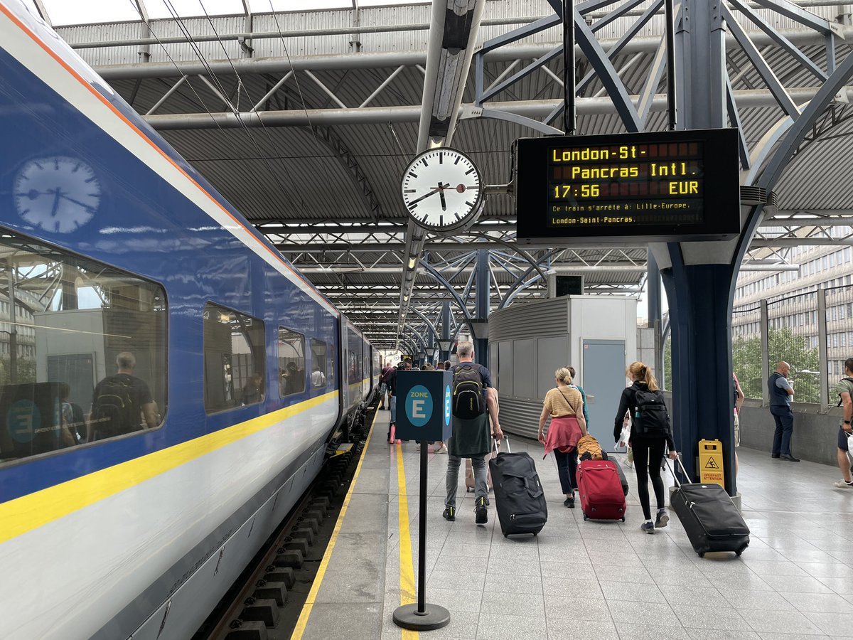 f3rnsicht's tweet photo. Gleich geht’s mit dieser „U-Bahn“ (Eurostar) unter dem Ärmelkanal drunter her 🥳🚅 #Interrail https://t.co/P0ZtIIEDgb