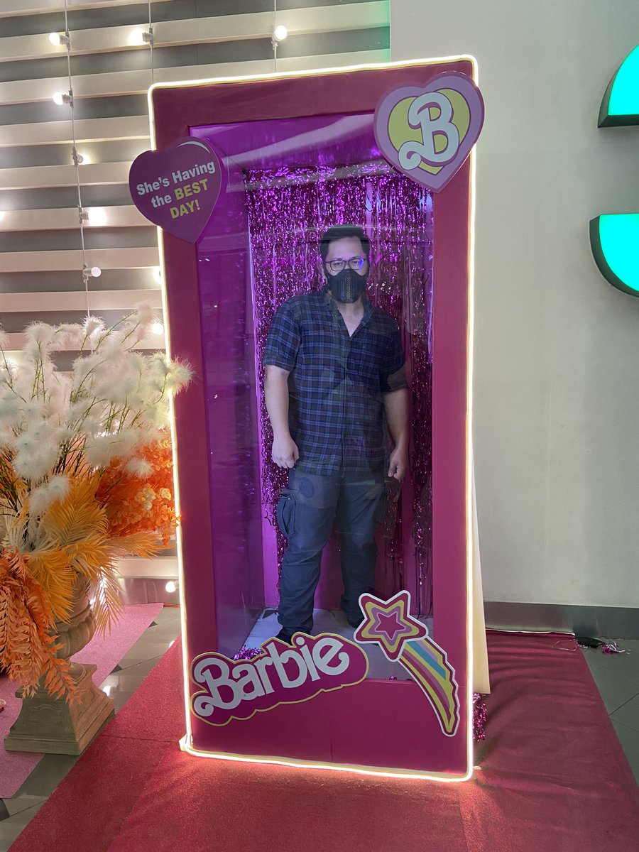 YoungBasedRicci's tweet photo. The best part  of #BarbieMovie was when she said “IT’S BARBIE-N TIME” and Barbied all over those Kens https://t.co/KC14tZVQ4Z