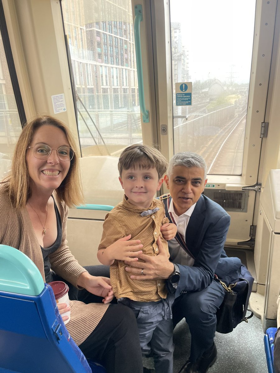 Catherine Owen tweet media