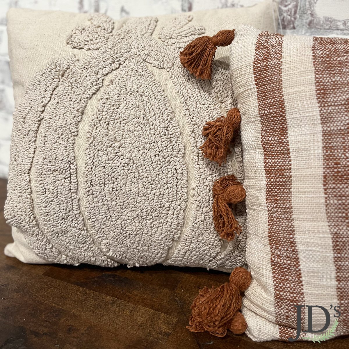 jdsallabouthome's tweet image. Fall Arrivals Sneak Peak! JDs has been hard at work preparing all of the gorgeous Fall decor for this coming season. Enjoy this little preview of what to come the first week in august. Mark your calendar and come shop with us! #jdsallabouthome #fallhomedecor
