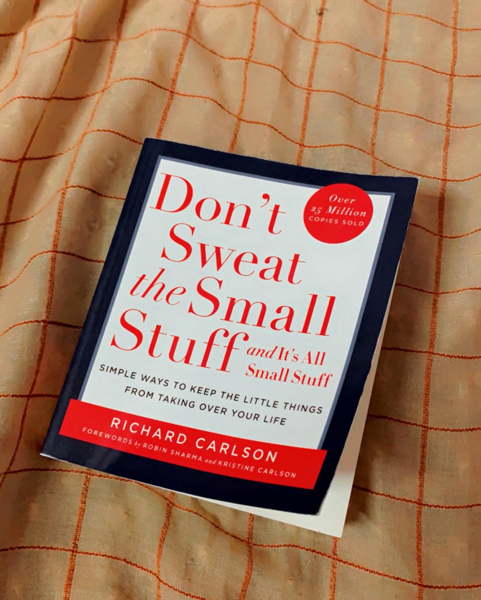 poetic_nerd's tweet photo. I am reading this book by richard carlson so gonna spam your tl🫀 https://t.co/O4YYxT0kcS