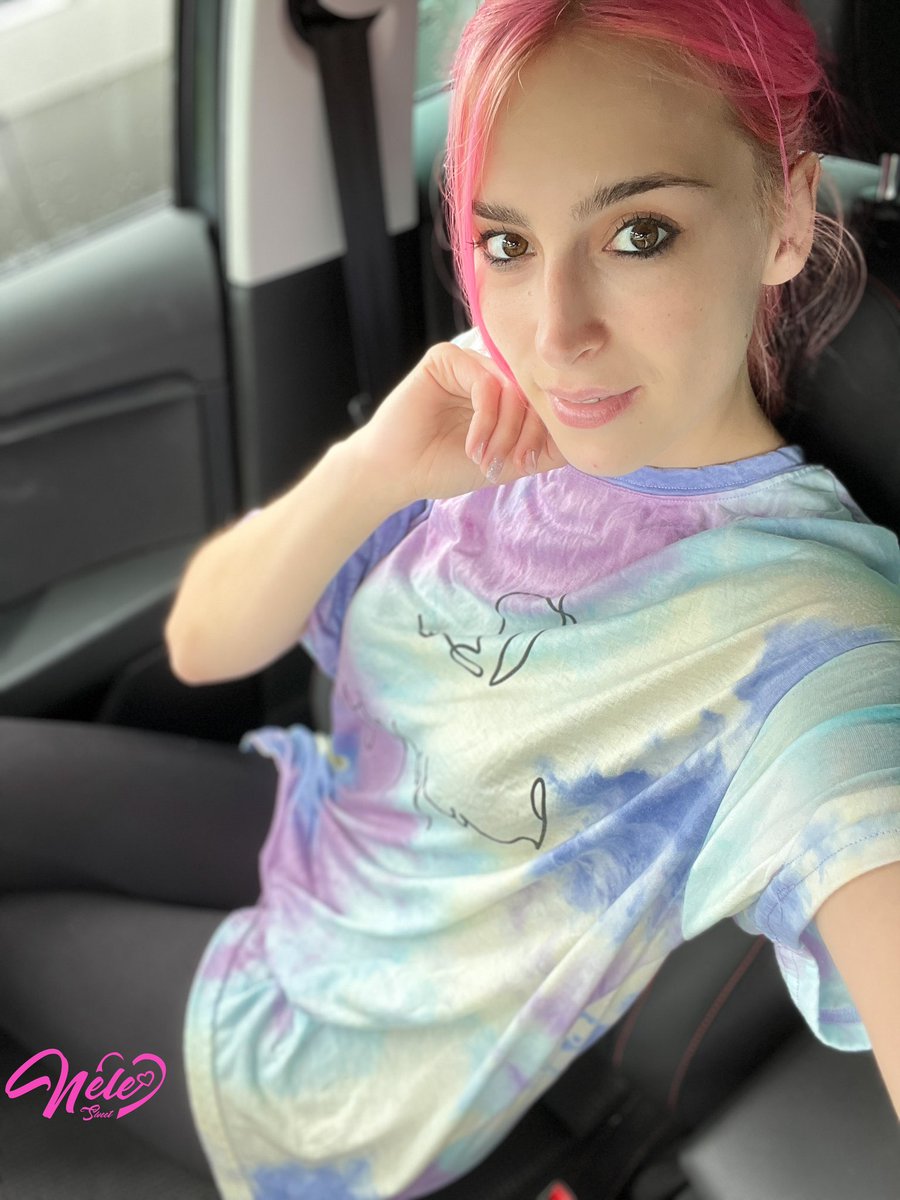 NeleSweet1's tweet photo. Ich war den ganzen Tag unterwegs .. bisschen hier .. bisschen da .. einfach weg sein 😘 und du?🥰

#nelesweet #nrw #düsseldorf #vibe #cool #lovely #cool #me https://t.co/dZlkNjxsaM