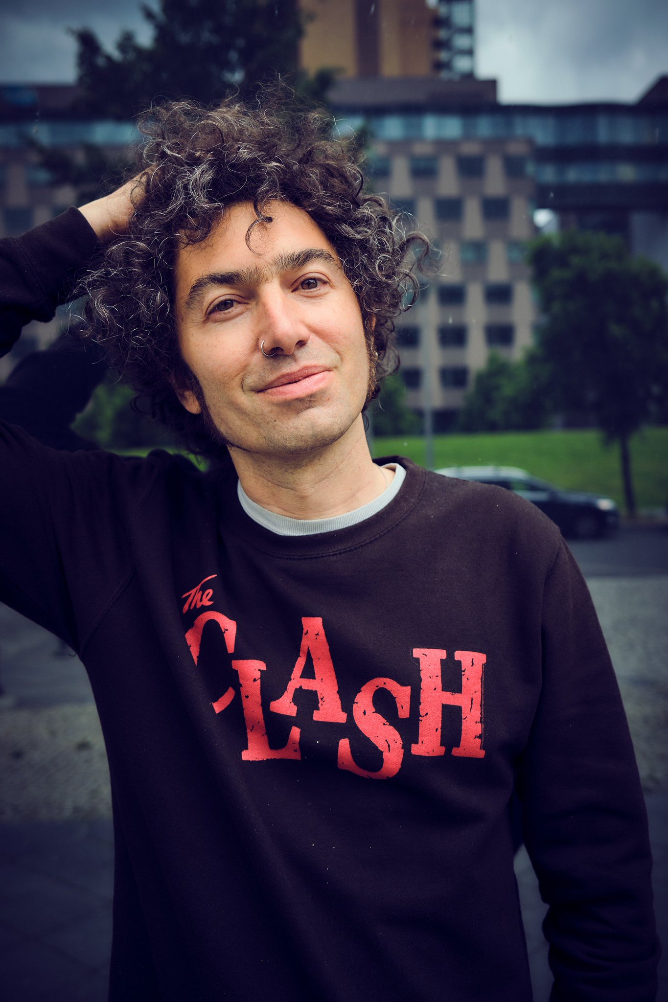 Elle on Twitter: ""I wrote His Three Daughters with Natasha Lyonne