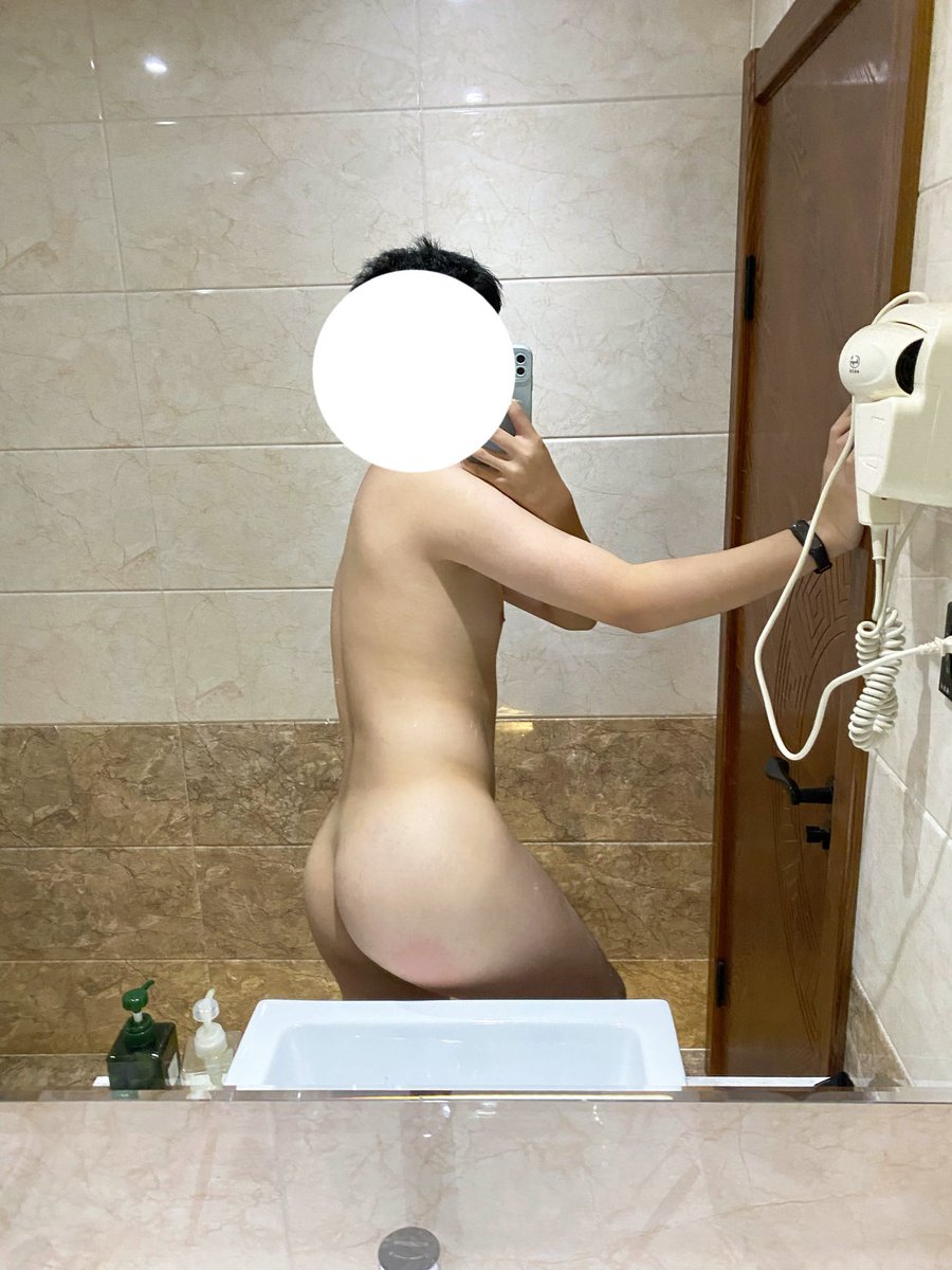 chaochaoBigDick's tweet photo. 想我的🍑了吗 https://t.co/owcH4IaKXw