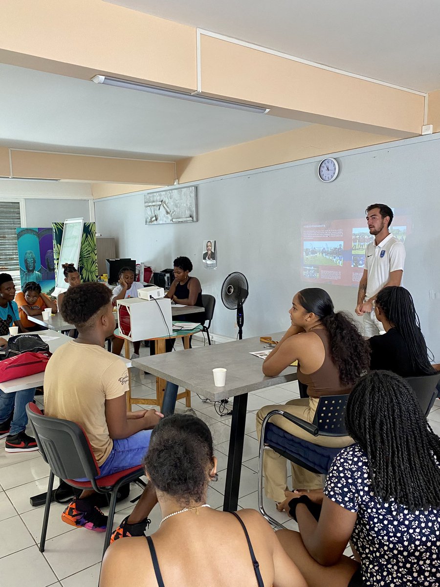 UpandSpace972 tweet media