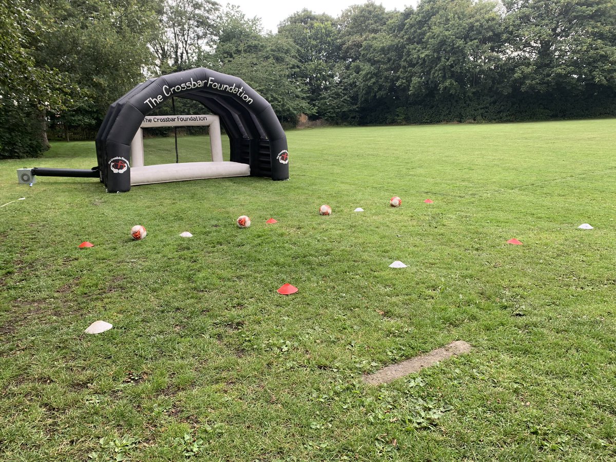 Thank you @cbarfoundation for the use of the Crossbar Inflatable this afternoon! Our year 6 children loved using it whilst enjoying ice cream on the field!🍦🤌🏻

#OneDayToGo #TeamGF 💚