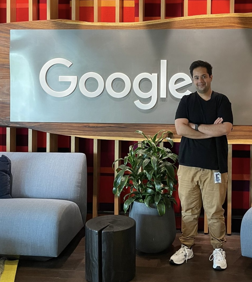 Kirkland, WA, is home to Mandar Sharma (@mandarsharma) this summer because the Ph.D. student @VT_CS @SanghaniCtrVT is a software engineering intern @GoogleAI, working on integrating state-of-the-art natural language processing to services provided by Google's Cloud AI platforms.