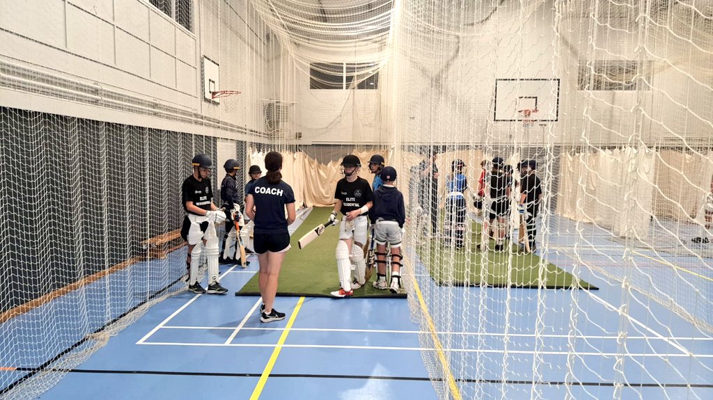 Day 2 of our Elite Residential <a href="/OakhamSch/">Oakham School</a> 

Weather started poorly but players made the most of the opportunity to hone their skills with our coaches.

⚫️ Prep and match day warm ups
⚫️ Fielding (Throwing dynamics &amp; catching focus)
⚫️ Nets - with players setting individually