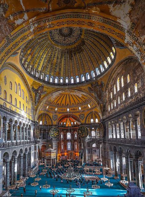 AhmetMisbah's tweet photo. Kutlu Fethin en görkemli sembolü 
Ayasofya Camii’mize yeniden kavuşalı 3 yıl oldu. 

Bu tarihi dönüşüme liderlik eden Sayın Cumhurbaşkanımız @RTErdogan ‘dan Allah razı olsun. 
Vuslatımız daim olsun. https://t.co/BSnoDfAPSb