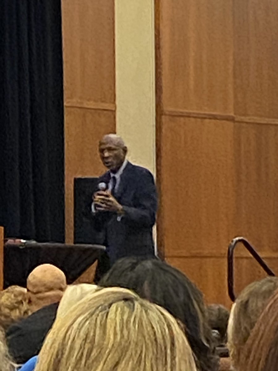 I have respected the work of Geoffrey Canada for over a decade. Today I got to hear him in person and meet him!!! I am ready for 23 - 24!  #onefocus