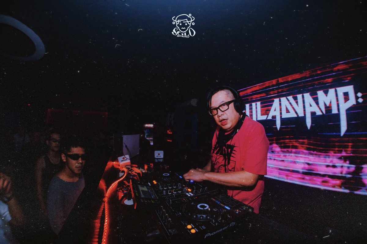 mtadriot's tweet photo. Recap DIGITAL DECAY Vol.1 “In Tekno Veritas”
Dorstig
Djaunk
Mindruiner
Vladvamp
22,07 2023 - Olympus Bar #ProdigalRecs #LeisureCollective https://t.co/zhHoDl4V3N