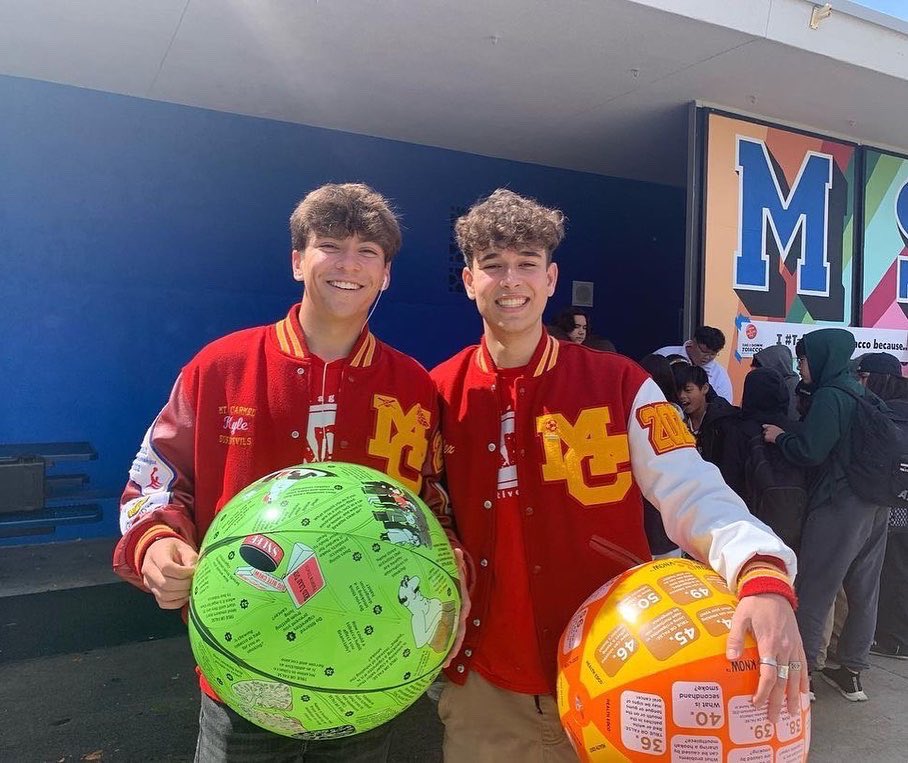 PowayUnified's tweet photo. . @NATIONALSAVE recognized 36 student led clubs in the nation for outstanding work in creating safer and kinder schools. Our Mt. Carmel students were among those awarded! π
Read more here: https://t.co/wyMtbvJqPk https://t.co/76dGsXLnnl