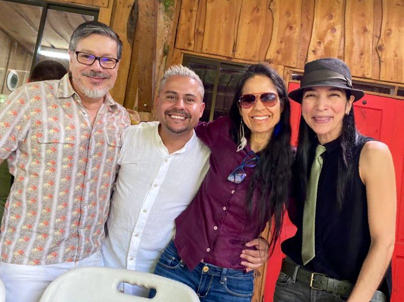 cjimenez_cr's tweet photo. Ayer me celebraron el cumple por adelantado, gracias por la amistad, las risas, la complicidad y el amor incondicional! #cuarentas #cuartopiso #lossegundosveinte https://t.co/o8rUorjdD6