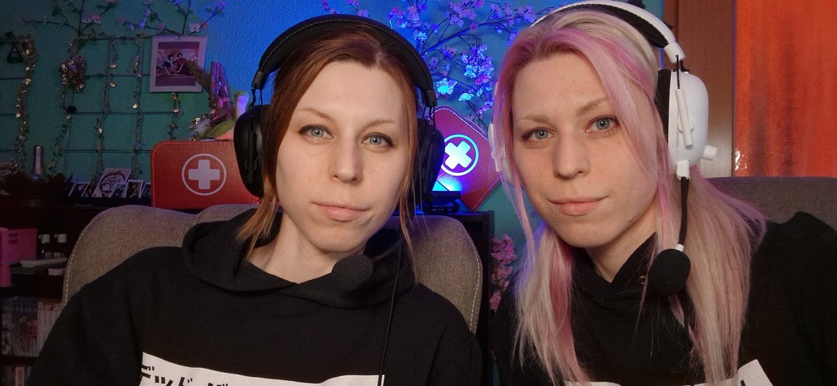 Jeezeyuka's tweet photo. It's monday! It's Twitch time again!

Today's menu: Dead by Daylight SwF 
with @YukaCos and @jeeeeze 

join the chatroom and tell us about your weekend 💖 our's was PINK 😌✨
Going live now on 

https://t.co/4IlAFXh1Xh https://t.co/CRL7q2tidM