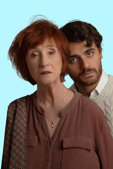 “La golondrina” es una obra que te revoluciona la mente, te atraviesa el alma y se queda en el corazón. 

El trabajo de Margarita Saenz me dejo maravillado, te estruja, te reconforta, te hace reír y llorar, 

Aun quedan un par de funciones <a href="/TeatroMilan/">Teatro Milan</a>