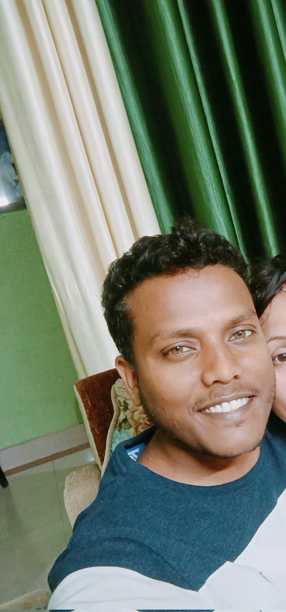 Divya2050's tweet photo. वो नूर का झरना है
मैं प्यास पुरानी
मैंने आँख से गटक लिया
उस हुस्न का पानी..
उसे तकते तकते उम्र गुजारूं
कोई और ख़याल जो आये
झट से उतारूं
#मेरा_यार_मेरा_खुदा_है #patidev
@sanjukaper https://t.co/VFGxrqOo6c
