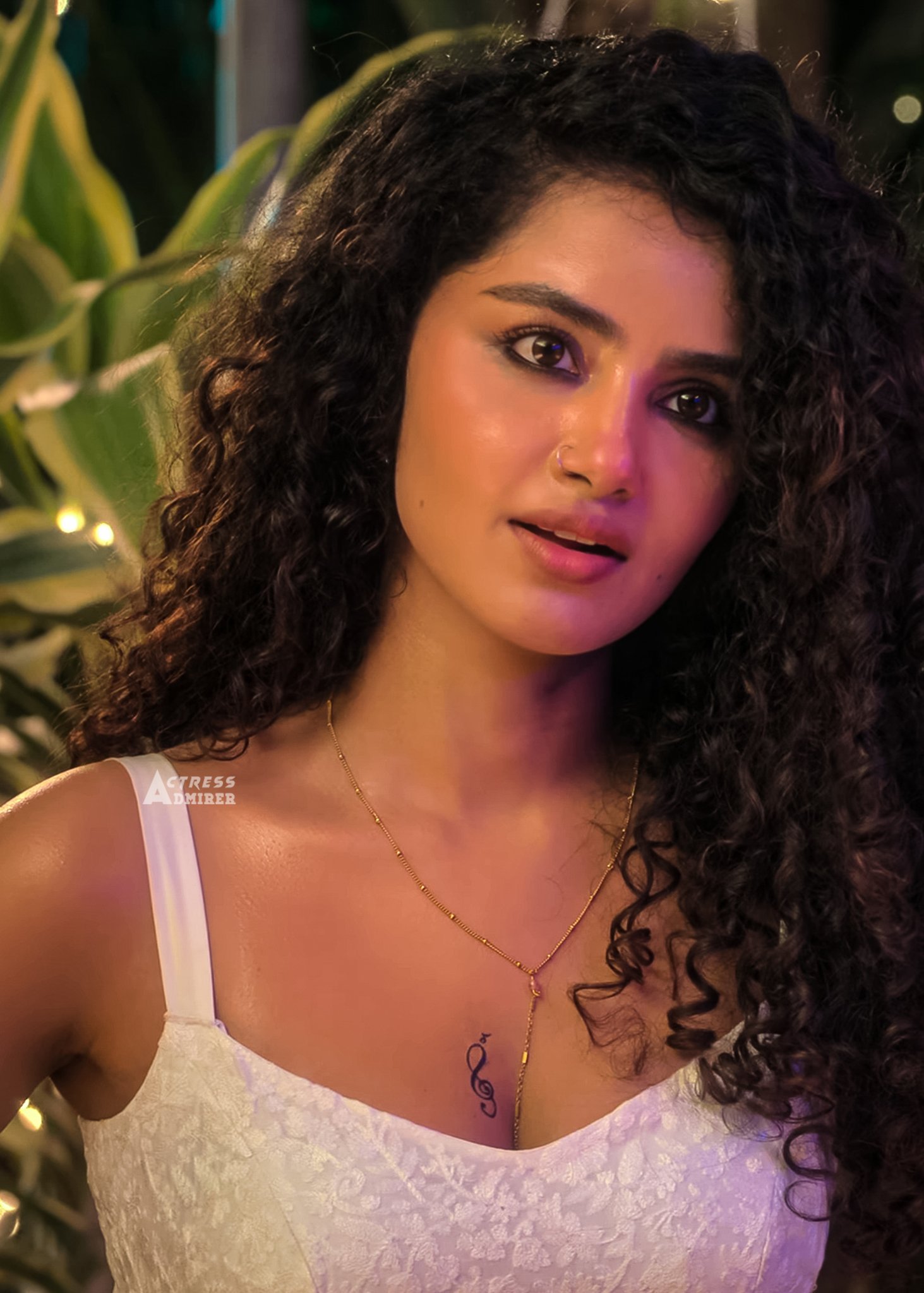 F10PbC-aUAENAtw?format=jpg&name=large