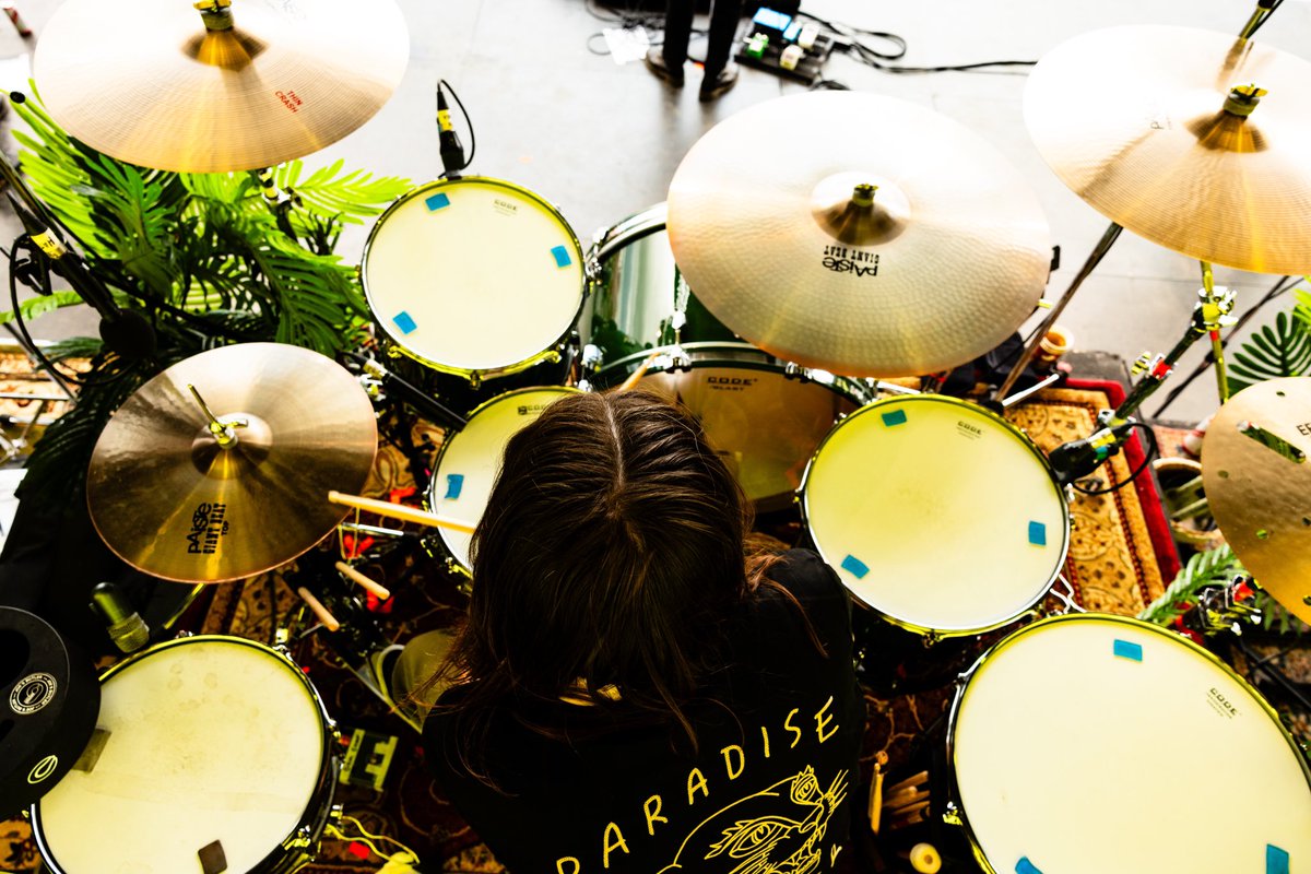 TheLathums's tweet image. Belting to see everyone come out to watch us despite the mud @TruckFestival we thoroughly enjoyed ourselves as you can tell by Alex’s face 💛

📸 @ewan_ogden