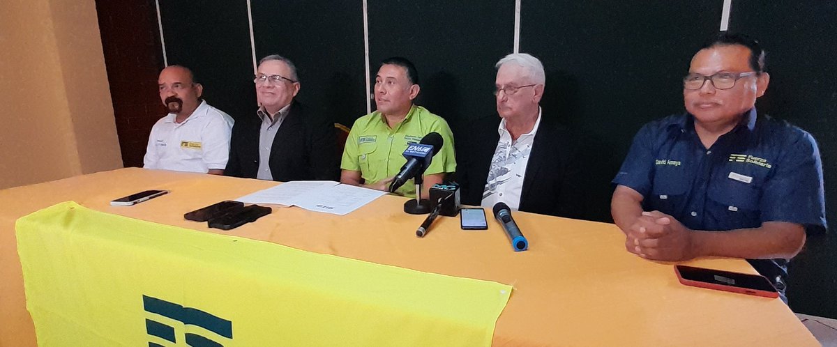 Presentamos al Dr.Jose Javier Renderos  como candidato a Presidente y a Ingeniero Rafael Montalvo como candidato a Vice Presidente para las elecciones del 2024