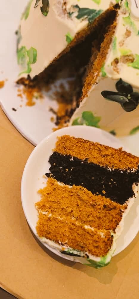 k_PastriesUg's tweet photo. Happy customer shared this pic 👇.

Happens when you deliver as ordered! 
#Bakedwithlove https://t.co/25L7pwCj8M