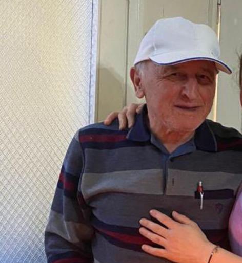 Kayıp!Lütfen Paylaşın

Hasan KAYA , 24 Temmuz tarihinde Saat: 11.00 sıralarında Atakum Teknik Lise civarında kaybolmuştur. 

Alzheimer Hastasıdır. 
İletişim: 0541 779 19 93