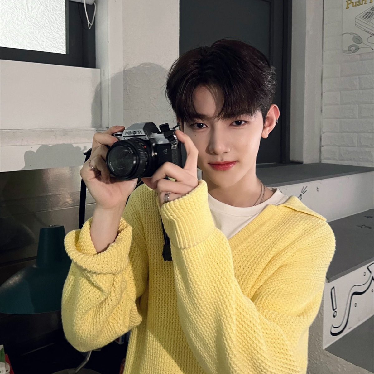 Koreaboo tweet media