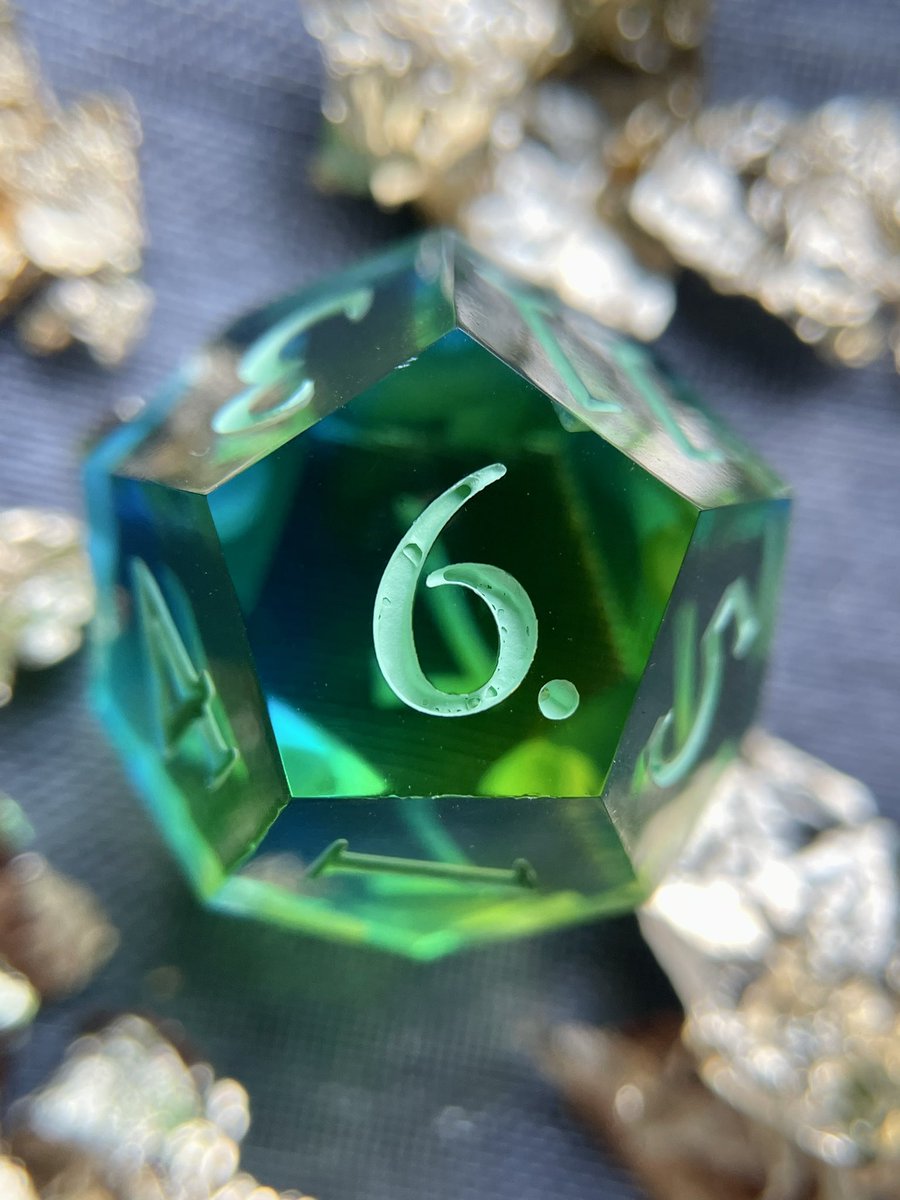 Radioactive 🧪
#handmadedice #dnd