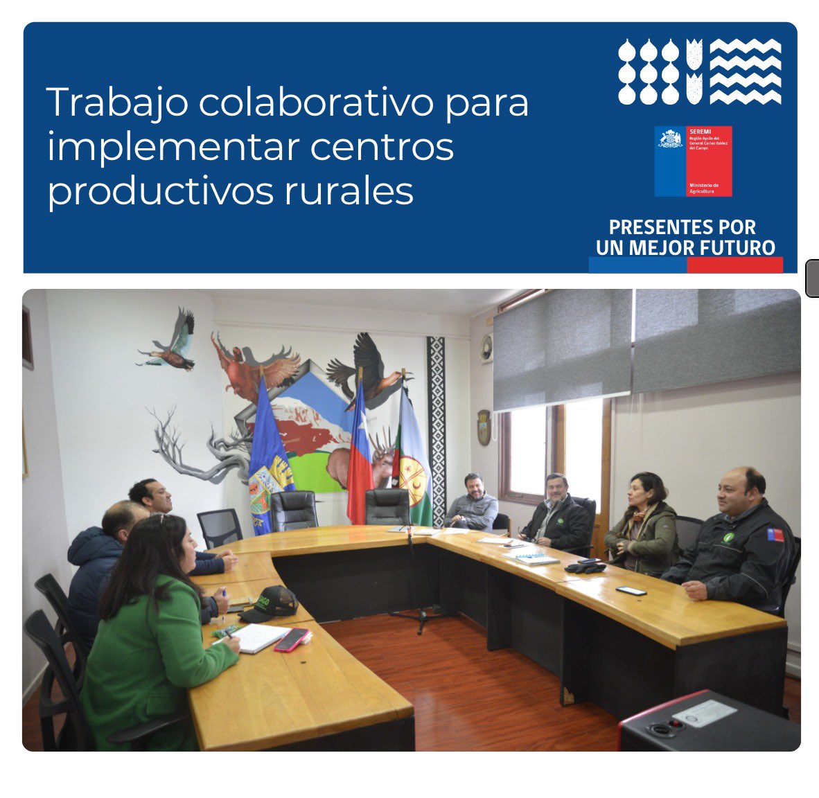MinagriAysen's tweet photo. Durante esta jornada el seremi @AlanEspinozaO , junto al Gerente Sede @INFOR_Patagonia Jaime Salinas, se reúnen con el alcalde de la @municoyhaique y su equipo para coordinar acciones que fomenten la #AgriculturaFamiliarCampesina https://t.co/14JYNreaBp