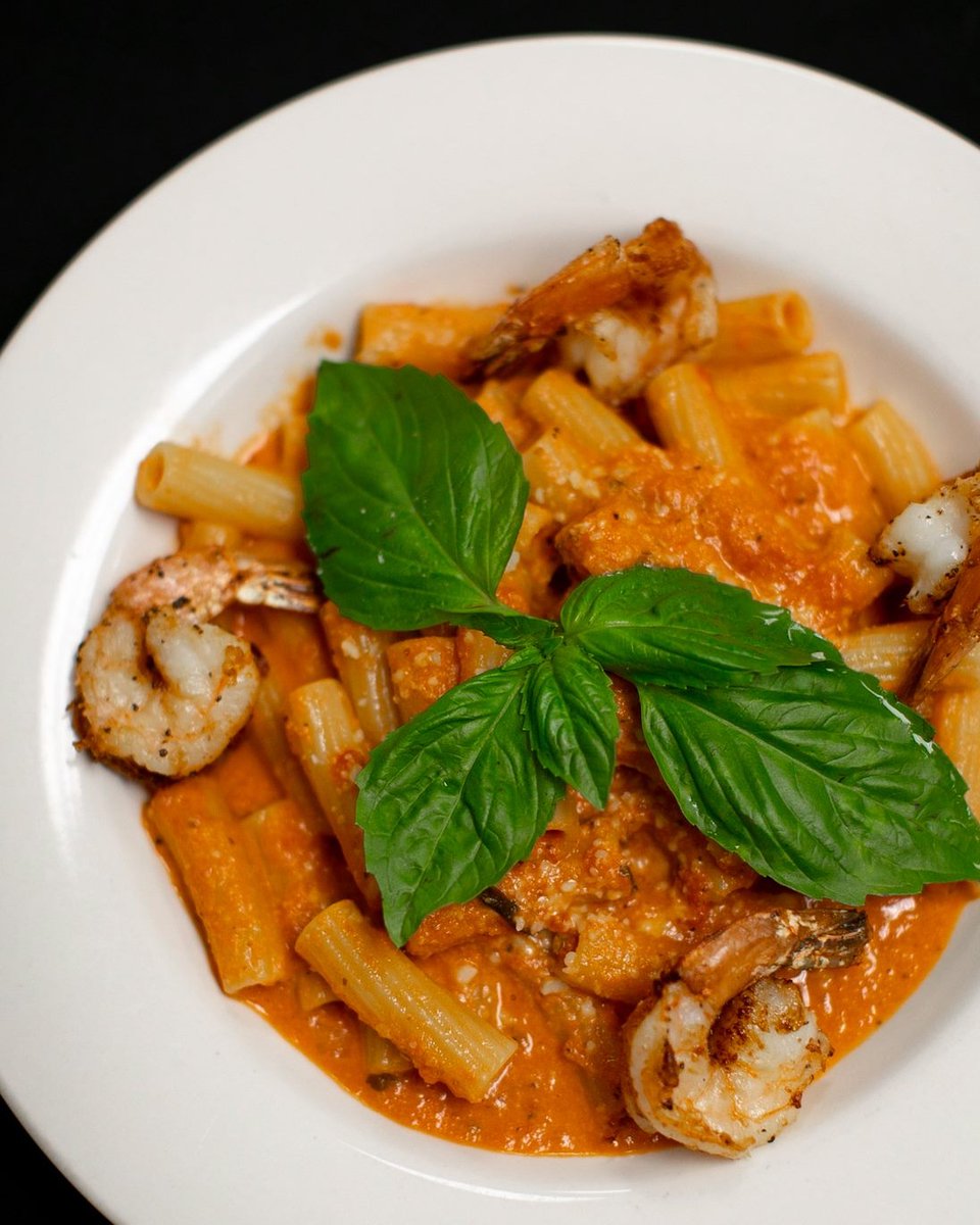 CPItalian's tweet photo. Treat your taste buds to a plate of our Rigatoni Alla Vodka. We recommend adding shrimp 🍤 https://t.co/EMOVpUDRk5